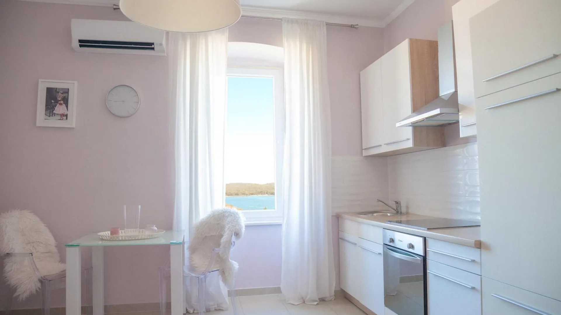 Captain Emo City Apartments Croatia